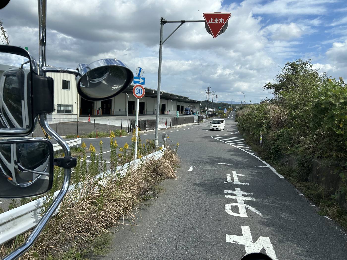 大内ICを降りた先の交差点